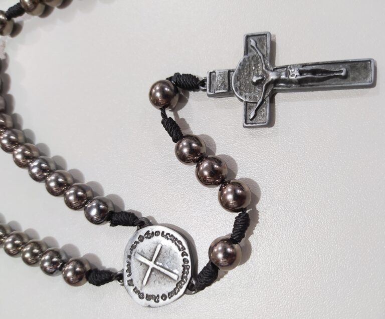 Terço Duas Cruzes 8mm